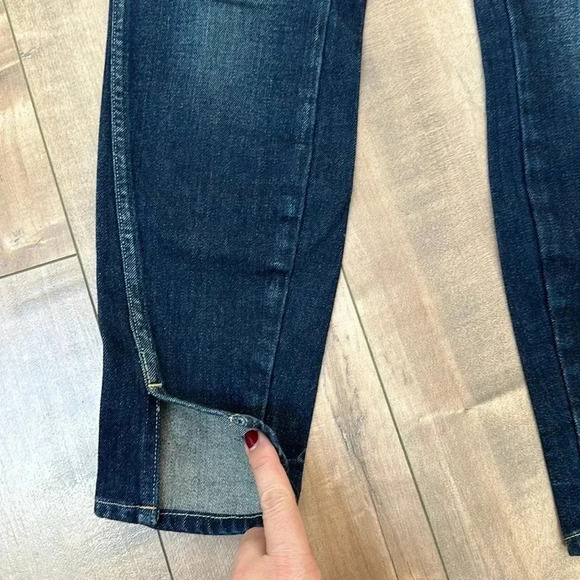 AMO Jeans Twist Cropped Jeans in True Blue Sz 27 - Picture 7 of 10